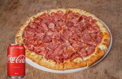 COMBO FOREVER ALONE - Pizza Média Calabresa e Coca Lata